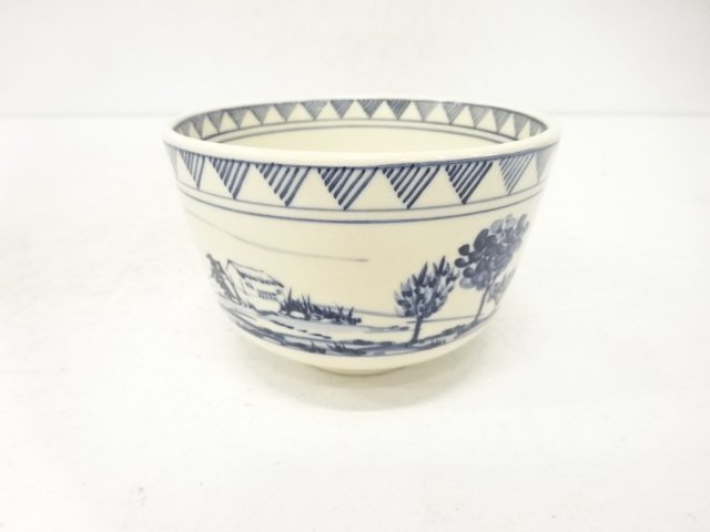 JAPANESE COLLECTIBLE / BLUE-AND-WHITE TEA BOWL